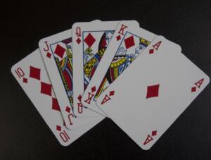 Hur kortspel tränar ditt strategiska tänkande i digitala miljöer